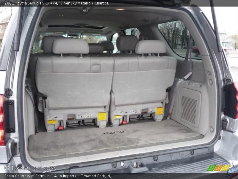 Silver Sky Metallic / Charcoal 2001 Toyota Sequoia SR5 4x4