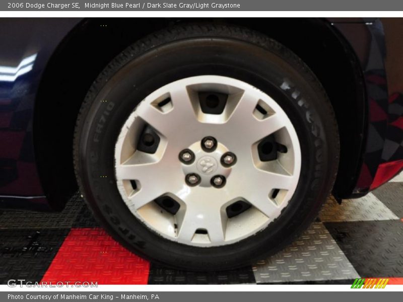 Midnight Blue Pearl / Dark Slate Gray/Light Graystone 2006 Dodge Charger SE