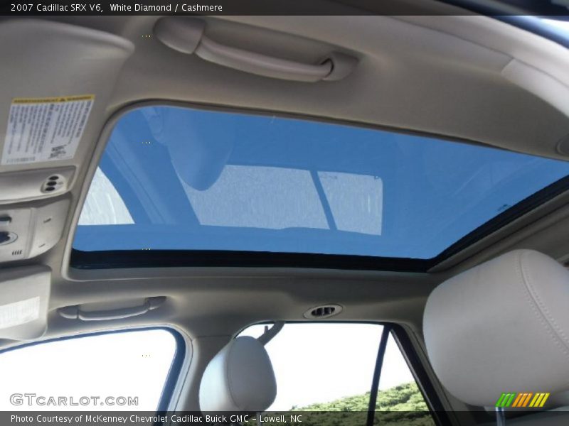White Diamond / Cashmere 2007 Cadillac SRX V6