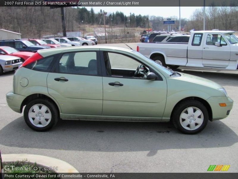 Kiwi Green Metallic / Charcoal/Light Flint 2007 Ford Focus ZX5 SE Hatchback