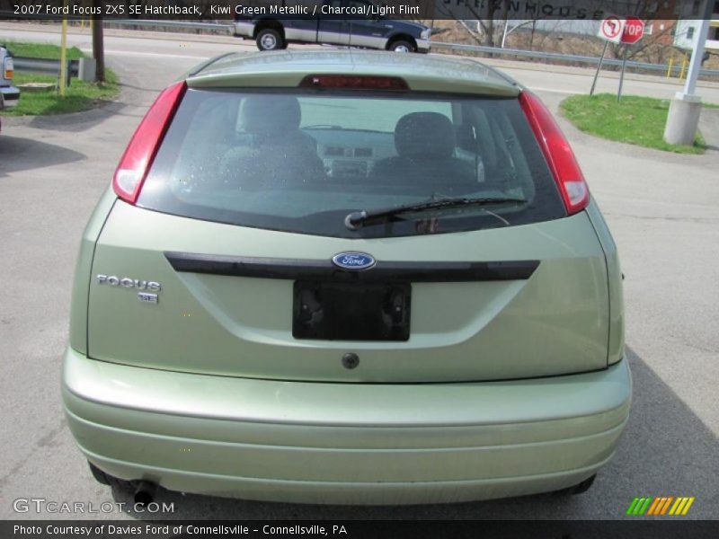 Kiwi Green Metallic / Charcoal/Light Flint 2007 Ford Focus ZX5 SE Hatchback