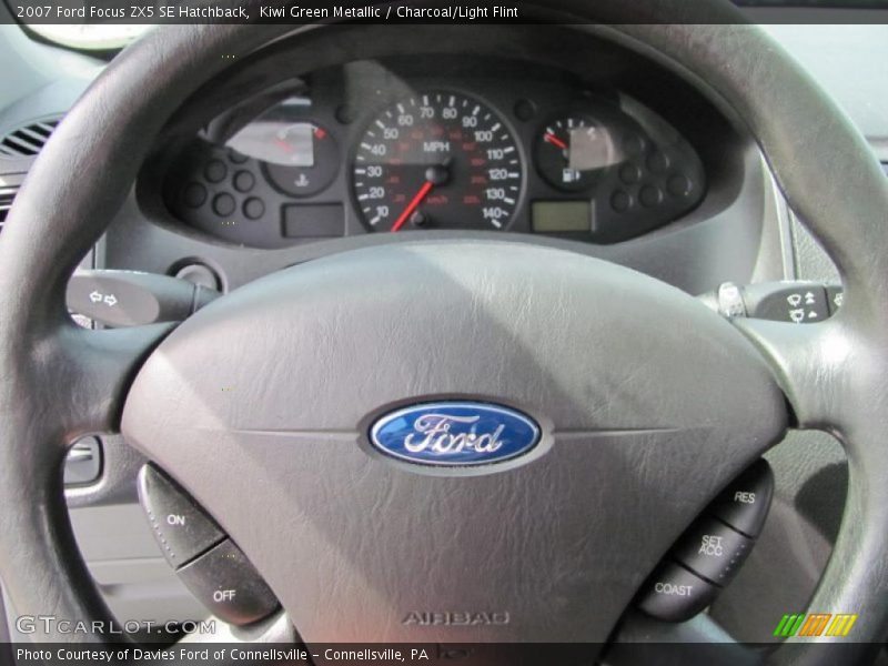 Kiwi Green Metallic / Charcoal/Light Flint 2007 Ford Focus ZX5 SE Hatchback