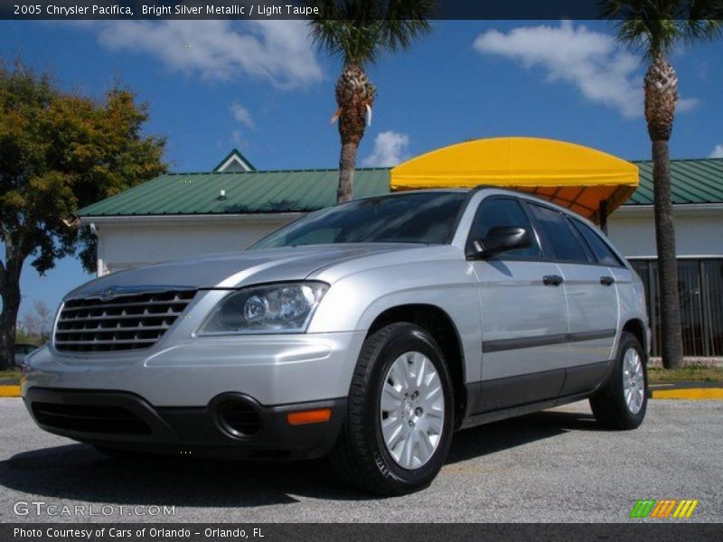 Bright Silver Metallic / Light Taupe 2005 Chrysler Pacifica