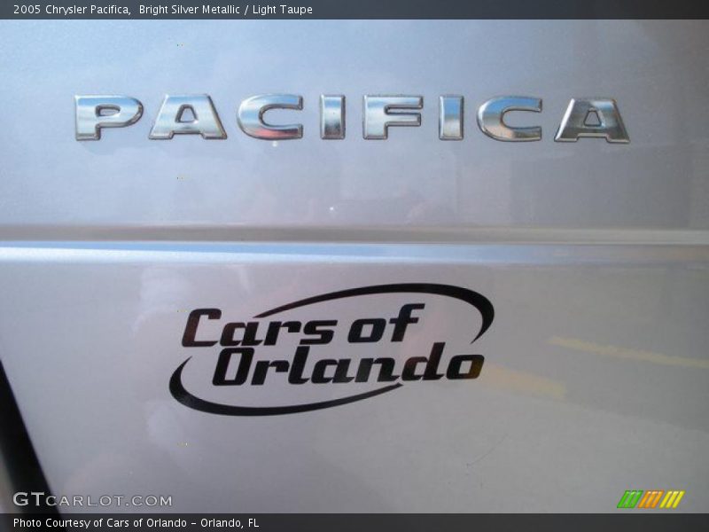 Bright Silver Metallic / Light Taupe 2005 Chrysler Pacifica