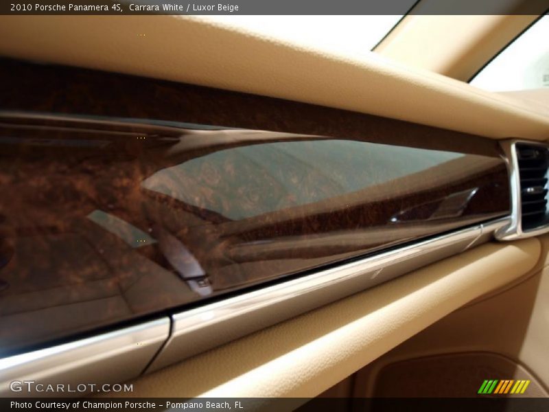 Carrara White / Luxor Beige 2010 Porsche Panamera 4S