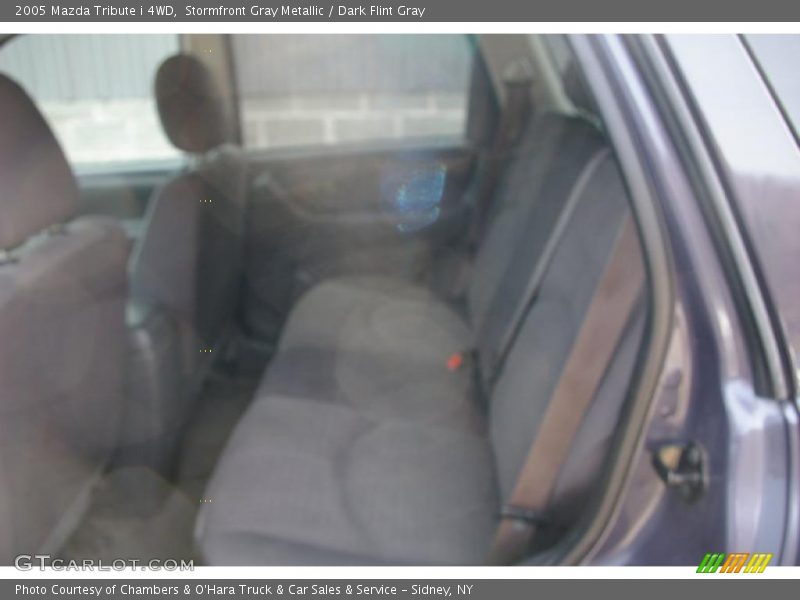 Stormfront Gray Metallic / Dark Flint Gray 2005 Mazda Tribute i 4WD