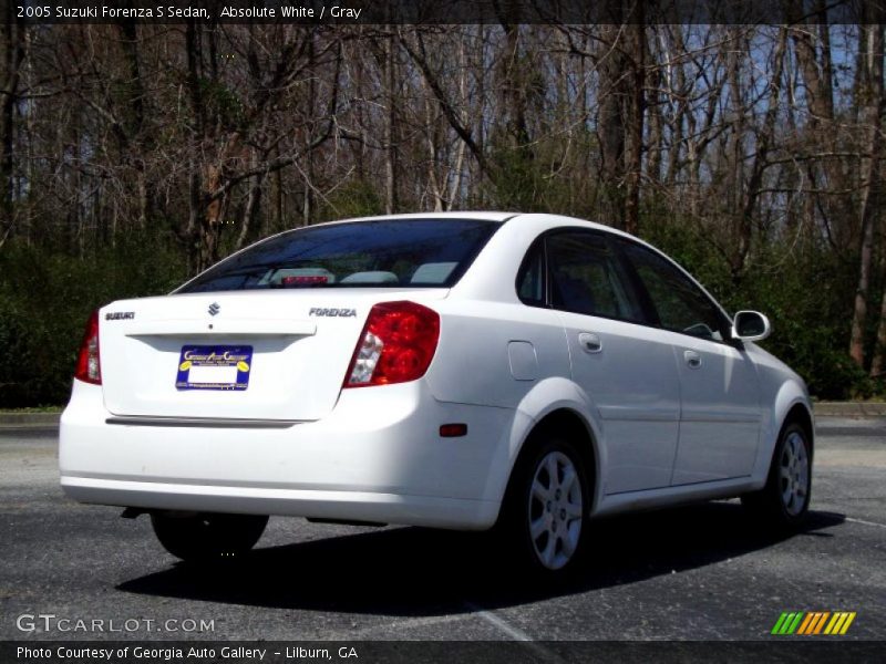 Absolute White / Gray 2005 Suzuki Forenza S Sedan