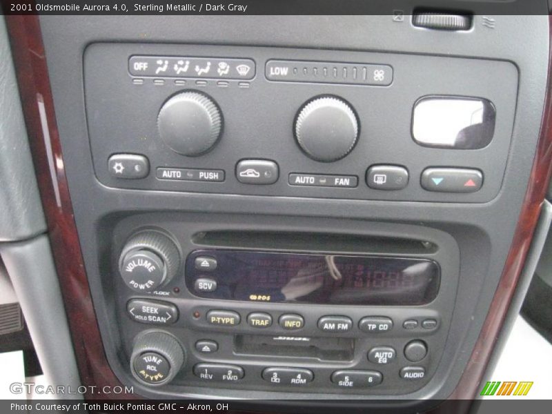 Sterling Metallic / Dark Gray 2001 Oldsmobile Aurora 4.0