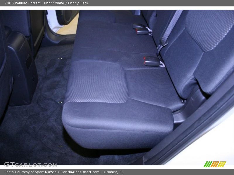Bright White / Ebony Black 2006 Pontiac Torrent
