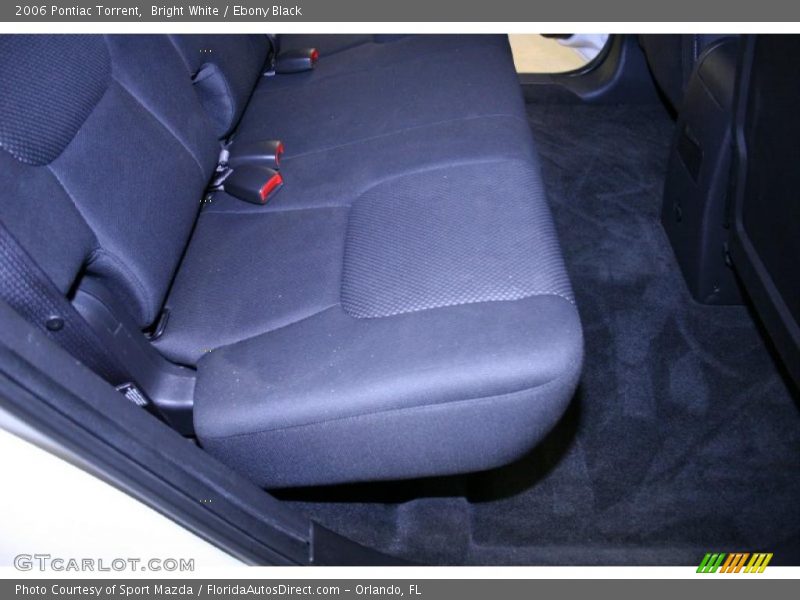 Bright White / Ebony Black 2006 Pontiac Torrent