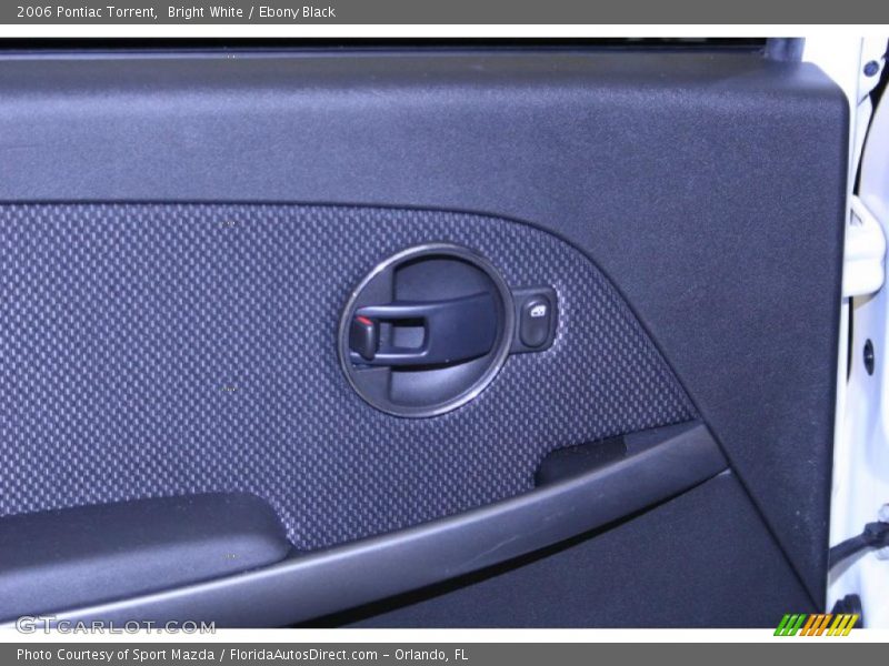 Bright White / Ebony Black 2006 Pontiac Torrent