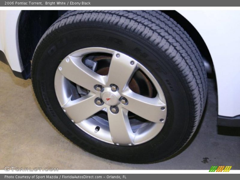 Bright White / Ebony Black 2006 Pontiac Torrent