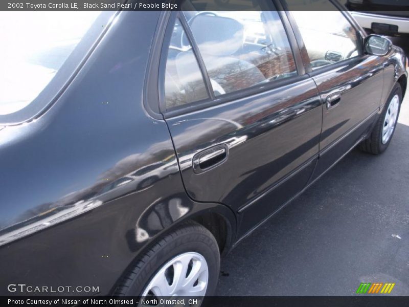 Black Sand Pearl / Pebble Beige 2002 Toyota Corolla LE