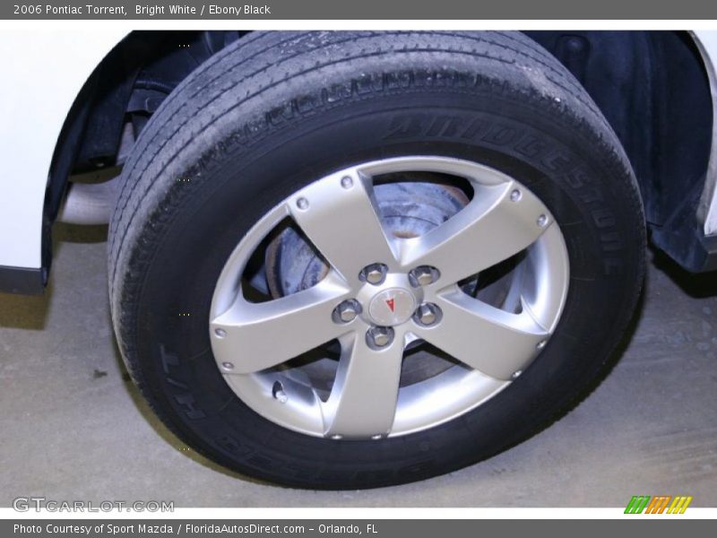 Bright White / Ebony Black 2006 Pontiac Torrent