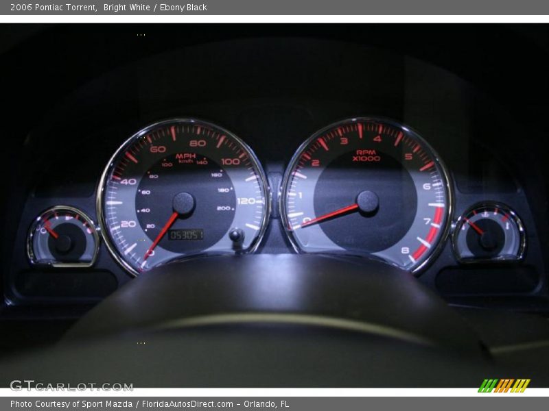 Bright White / Ebony Black 2006 Pontiac Torrent