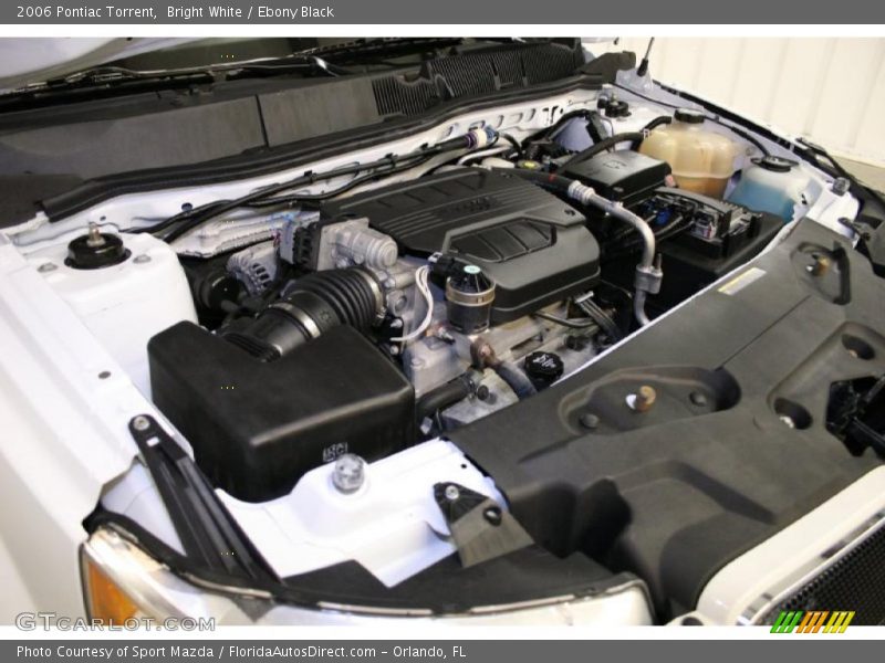 Bright White / Ebony Black 2006 Pontiac Torrent