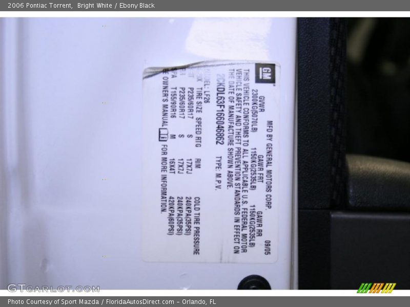 Bright White / Ebony Black 2006 Pontiac Torrent