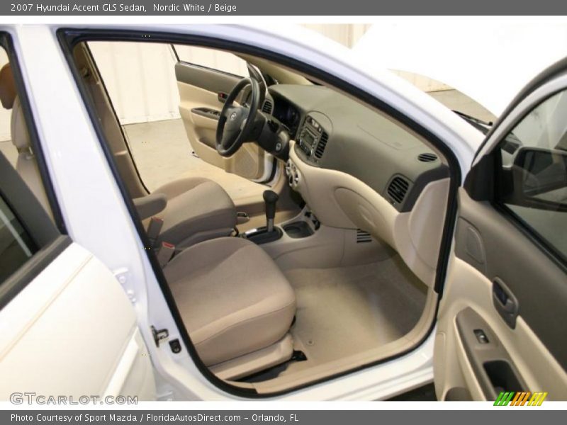 Nordic White / Beige 2007 Hyundai Accent GLS Sedan