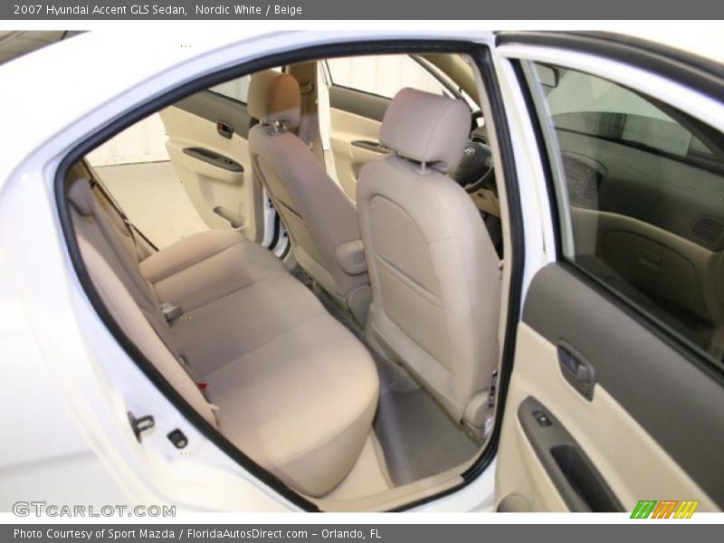Nordic White / Beige 2007 Hyundai Accent GLS Sedan