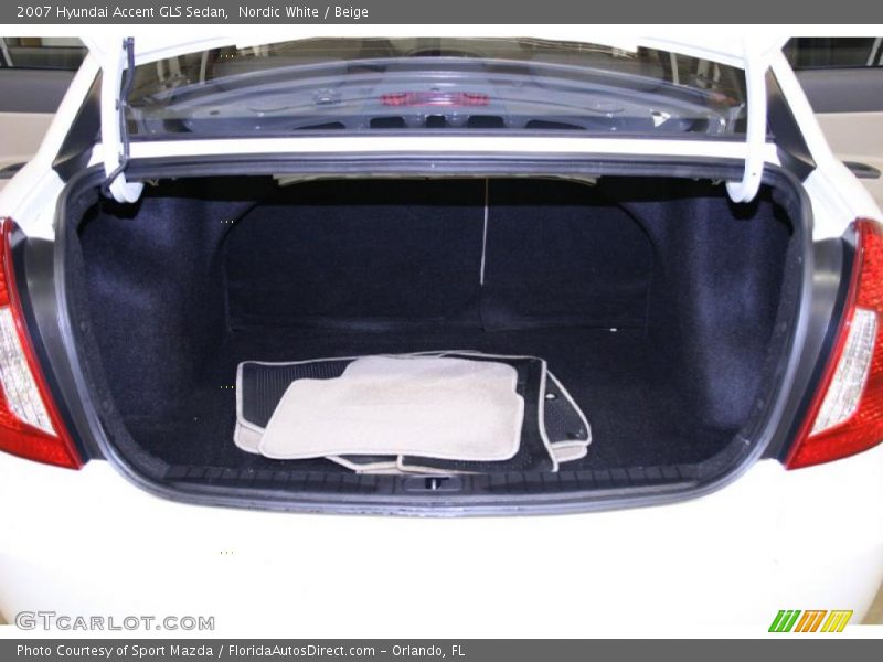 Nordic White / Beige 2007 Hyundai Accent GLS Sedan