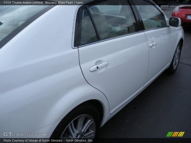 Blizzard White Pearl / Ivory 2006 Toyota Avalon Limited