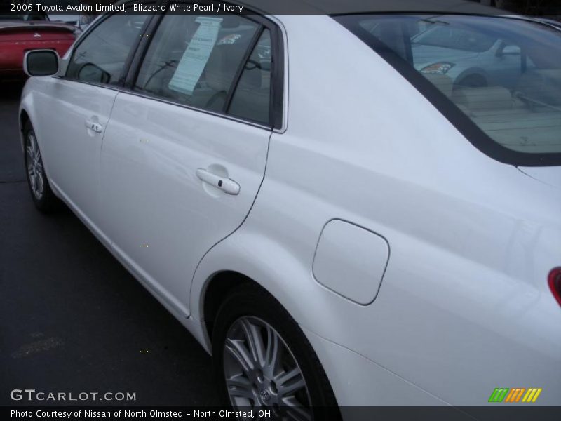 Blizzard White Pearl / Ivory 2006 Toyota Avalon Limited