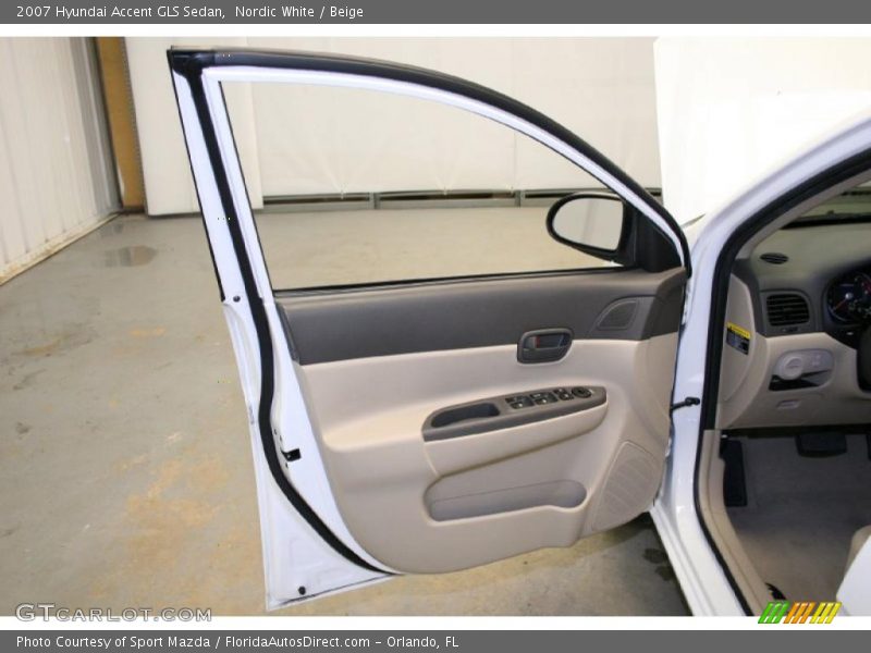 Nordic White / Beige 2007 Hyundai Accent GLS Sedan