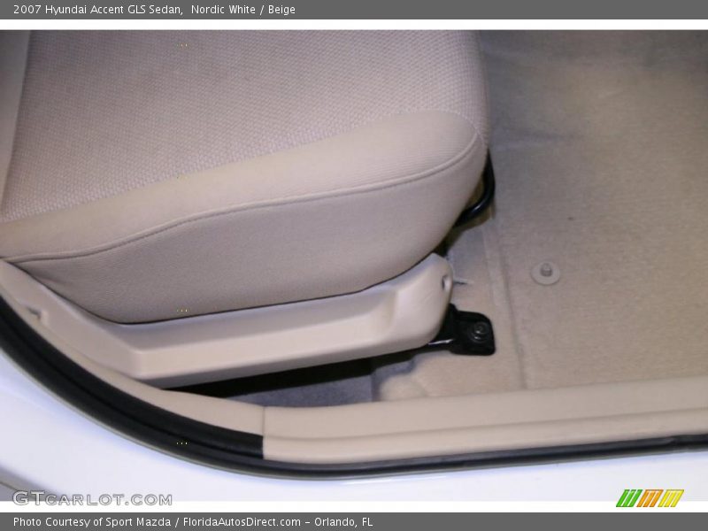 Nordic White / Beige 2007 Hyundai Accent GLS Sedan