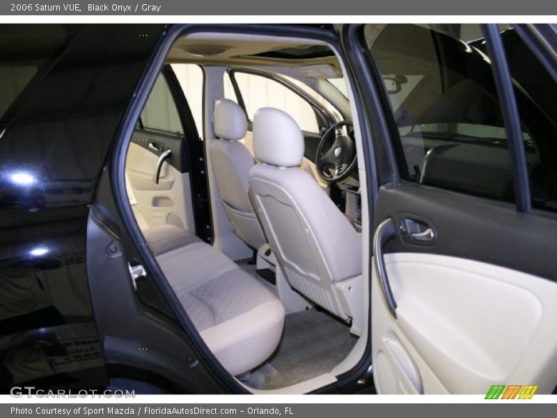 Black Onyx / Gray 2006 Saturn VUE