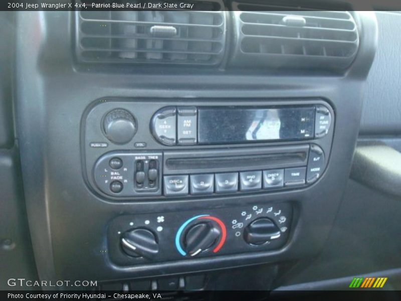 Patriot Blue Pearl / Dark Slate Gray 2004 Jeep Wrangler X 4x4