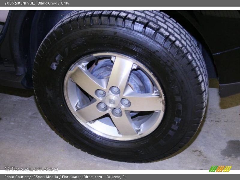 Black Onyx / Gray 2006 Saturn VUE