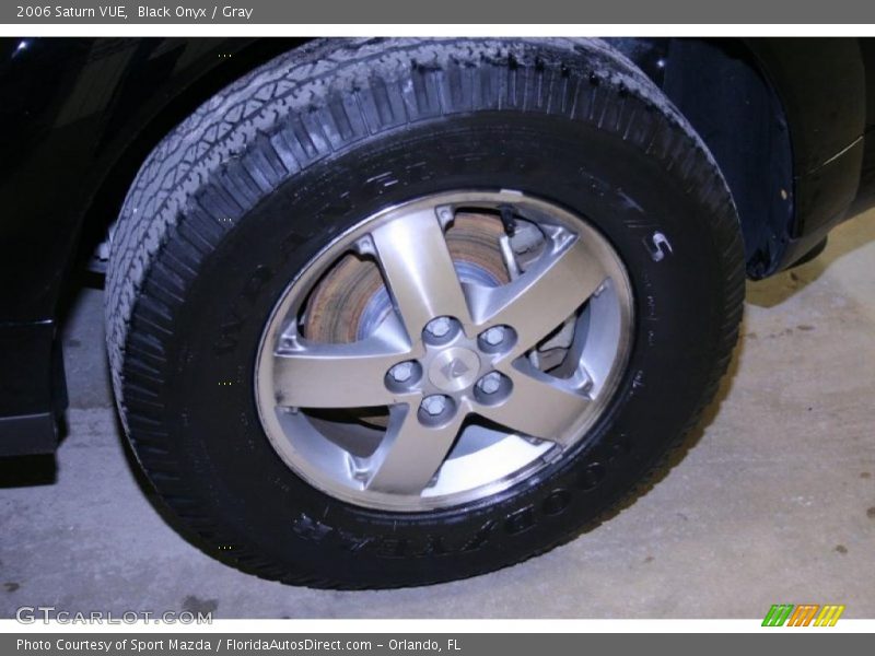 Black Onyx / Gray 2006 Saturn VUE