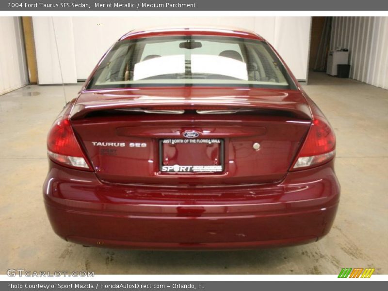 Merlot Metallic / Medium Parchment 2004 Ford Taurus SES Sedan