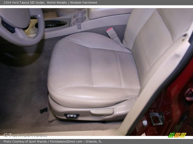 Merlot Metallic / Medium Parchment 2004 Ford Taurus SES Sedan