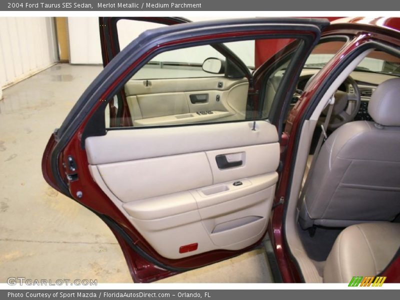 Merlot Metallic / Medium Parchment 2004 Ford Taurus SES Sedan