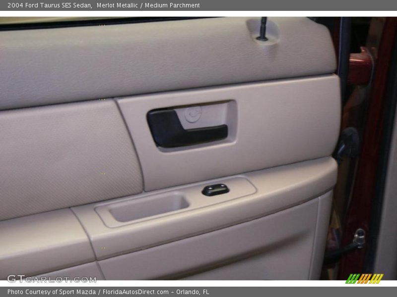 Merlot Metallic / Medium Parchment 2004 Ford Taurus SES Sedan
