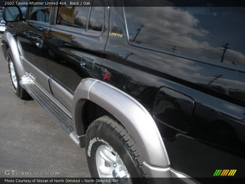 Black / Oak 2002 Toyota 4Runner Limited 4x4