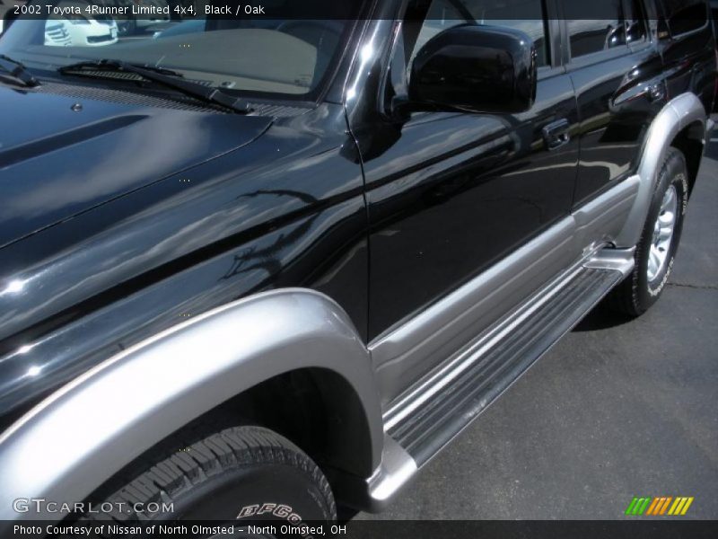 Black / Oak 2002 Toyota 4Runner Limited 4x4
