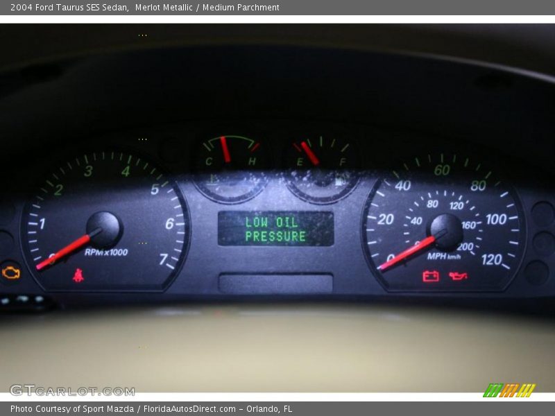 Merlot Metallic / Medium Parchment 2004 Ford Taurus SES Sedan