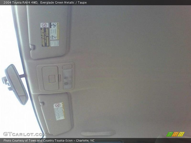 Everglade Green Metallic / Taupe 2004 Toyota RAV4 4WD