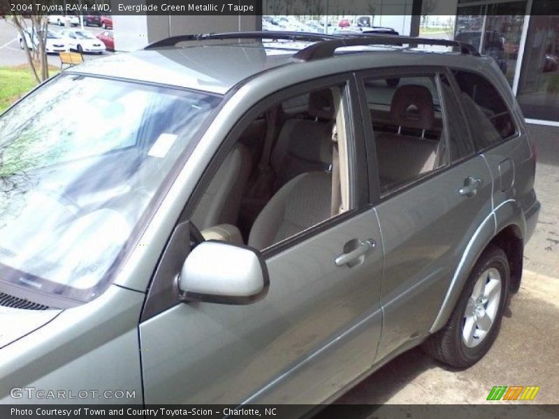 Everglade Green Metallic / Taupe 2004 Toyota RAV4 4WD