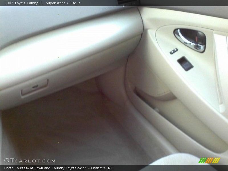 Super White / Bisque 2007 Toyota Camry CE