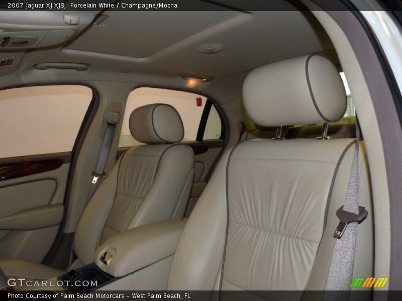 Porcelain White / Champagne/Mocha 2007 Jaguar XJ XJ8