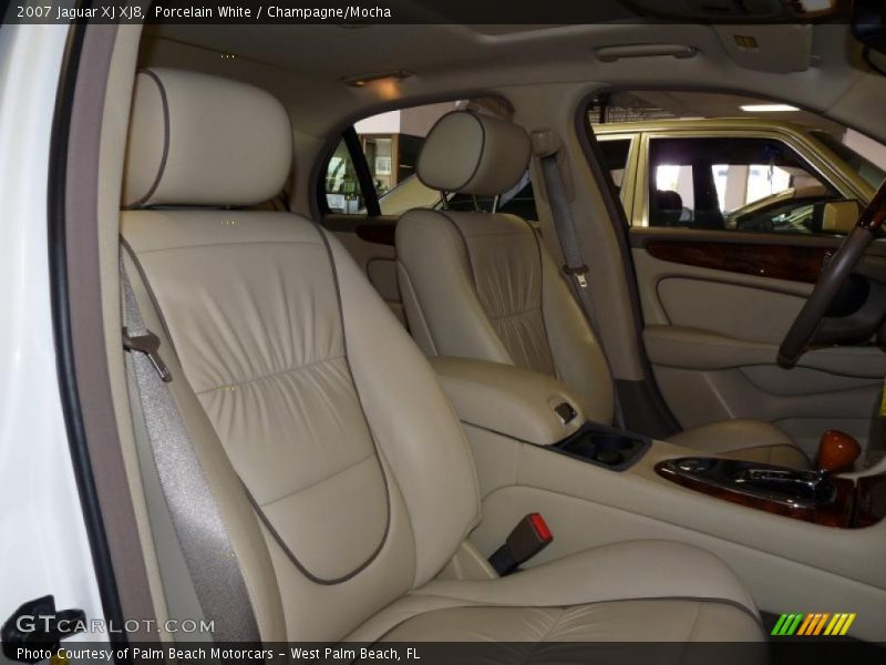 Porcelain White / Champagne/Mocha 2007 Jaguar XJ XJ8
