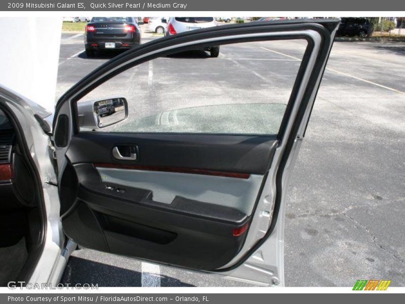 Quick Silver Pearl / Medium Gray 2009 Mitsubishi Galant ES