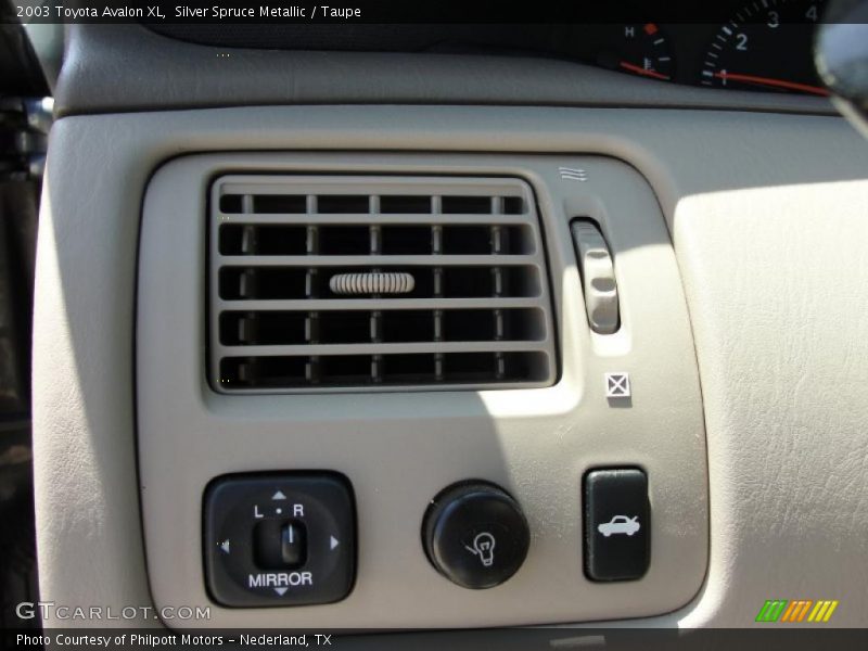 Silver Spruce Metallic / Taupe 2003 Toyota Avalon XL