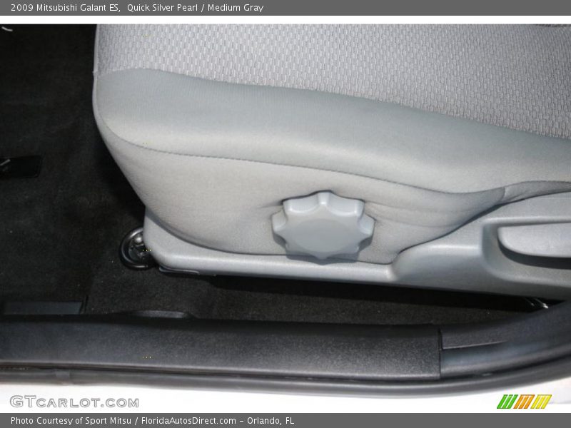 Quick Silver Pearl / Medium Gray 2009 Mitsubishi Galant ES