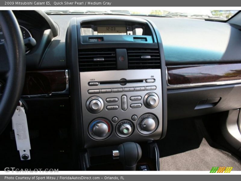 Quick Silver Pearl / Medium Gray 2009 Mitsubishi Galant ES