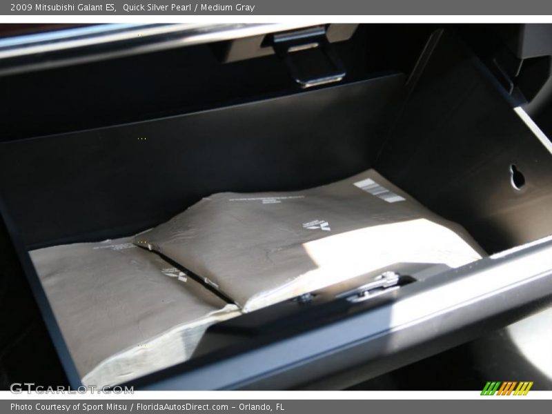 Quick Silver Pearl / Medium Gray 2009 Mitsubishi Galant ES