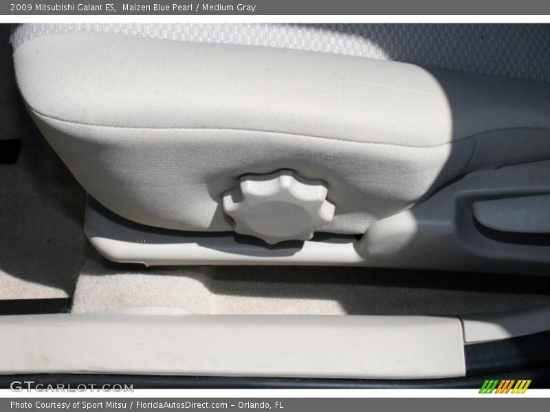 Maizen Blue Pearl / Medium Gray 2009 Mitsubishi Galant ES